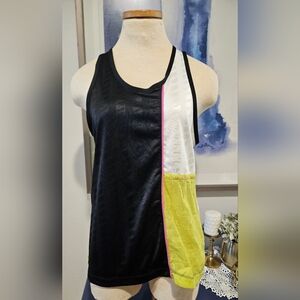 NIKE Sportswear Colorblock Mesh tank top!